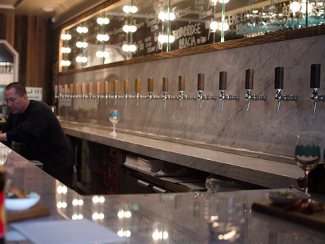 Tiered taps reflecting the ale strengths at Torst